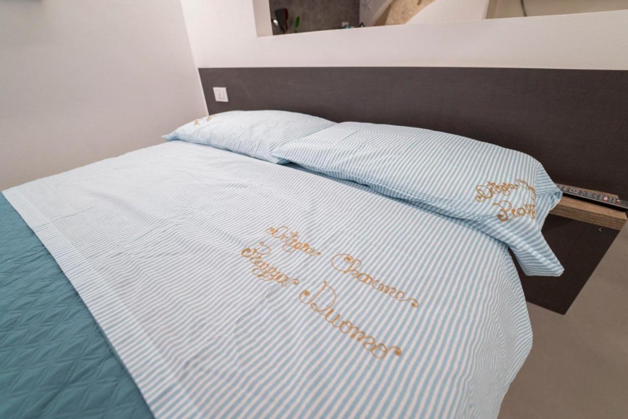 Apartamento Ortigia Charme Piazza Duomo Syracuse Exterior foto