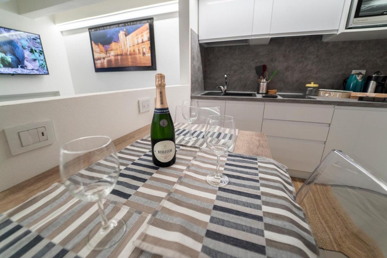 Apartamento Ortigia Charme Piazza Duomo Syracuse Exterior foto